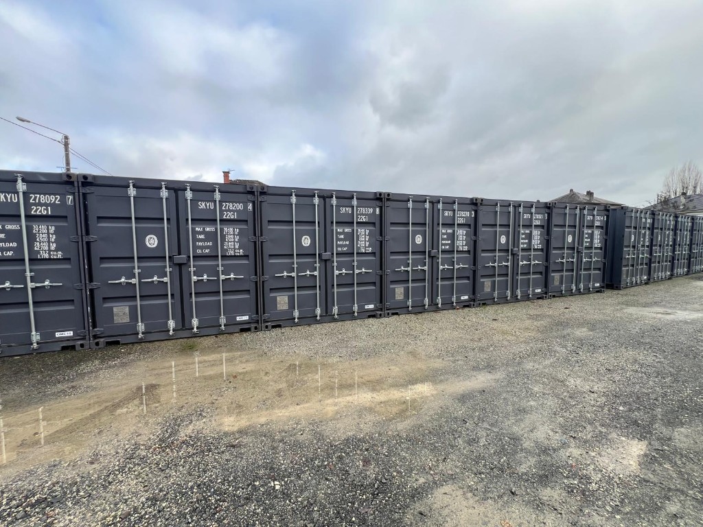 Vue des containers de stockage AUBOX